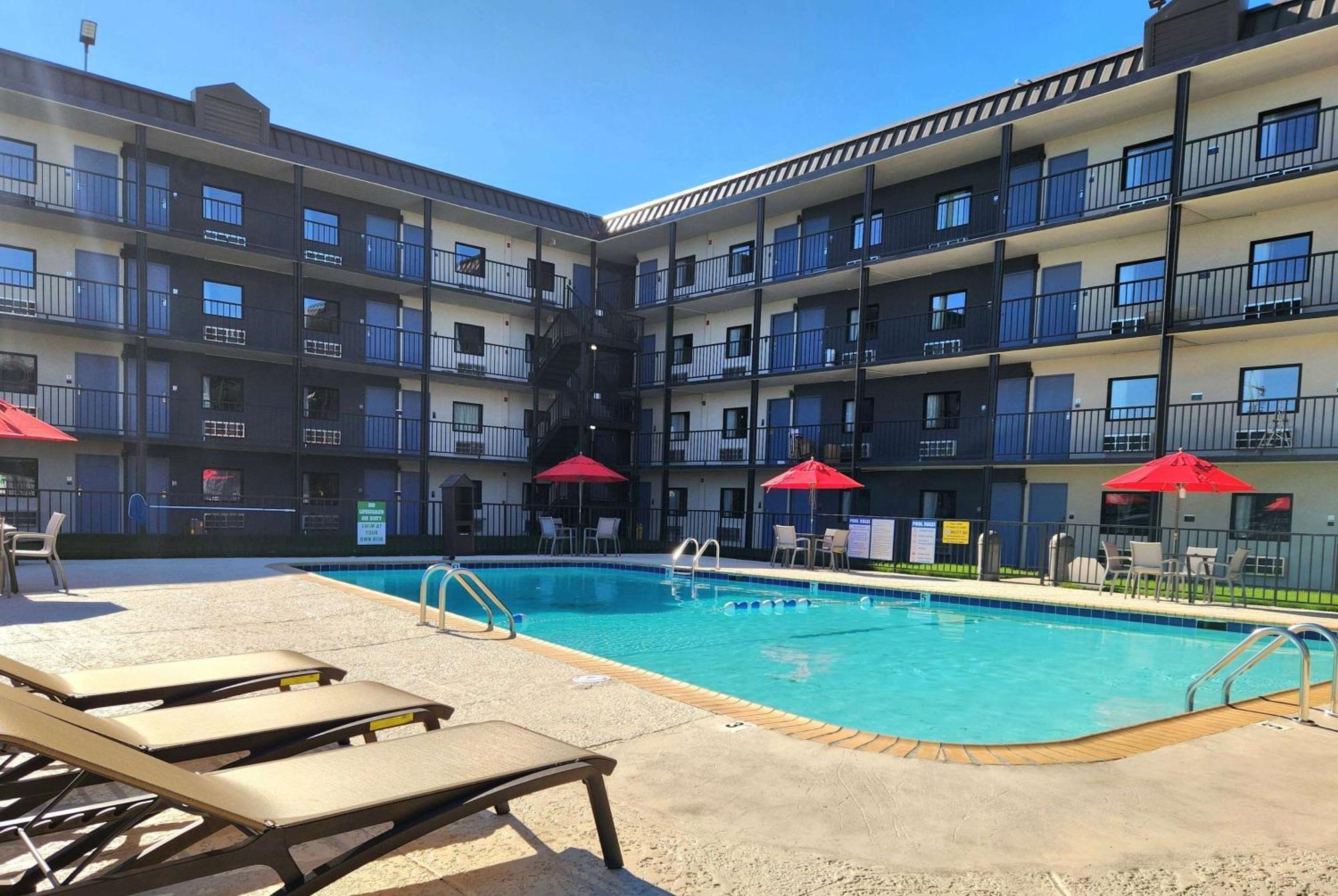 Days Inn By Wyndham Kenner/New Orleans Airport South Esterno foto